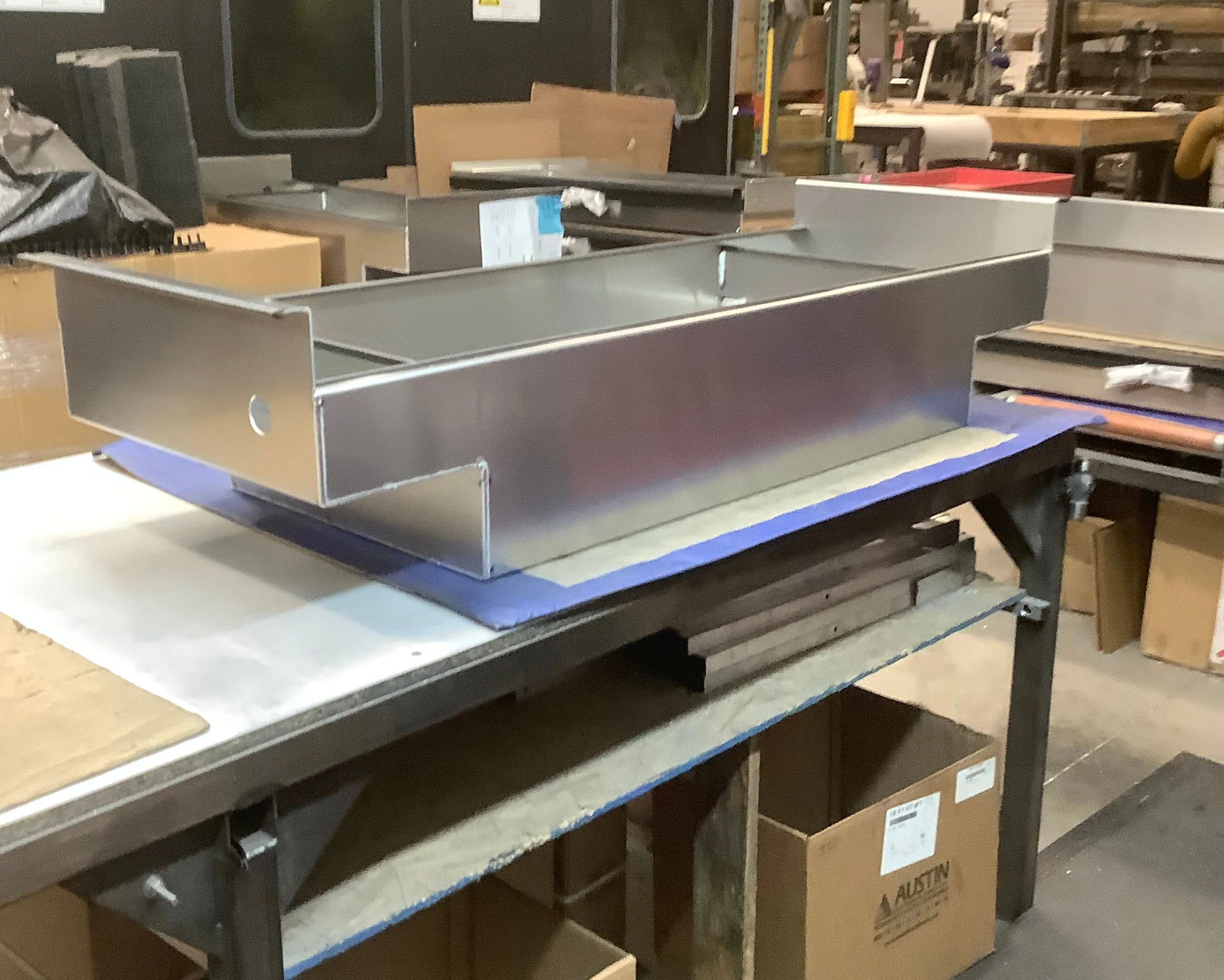 DiamondBack Outlet Accessories Table