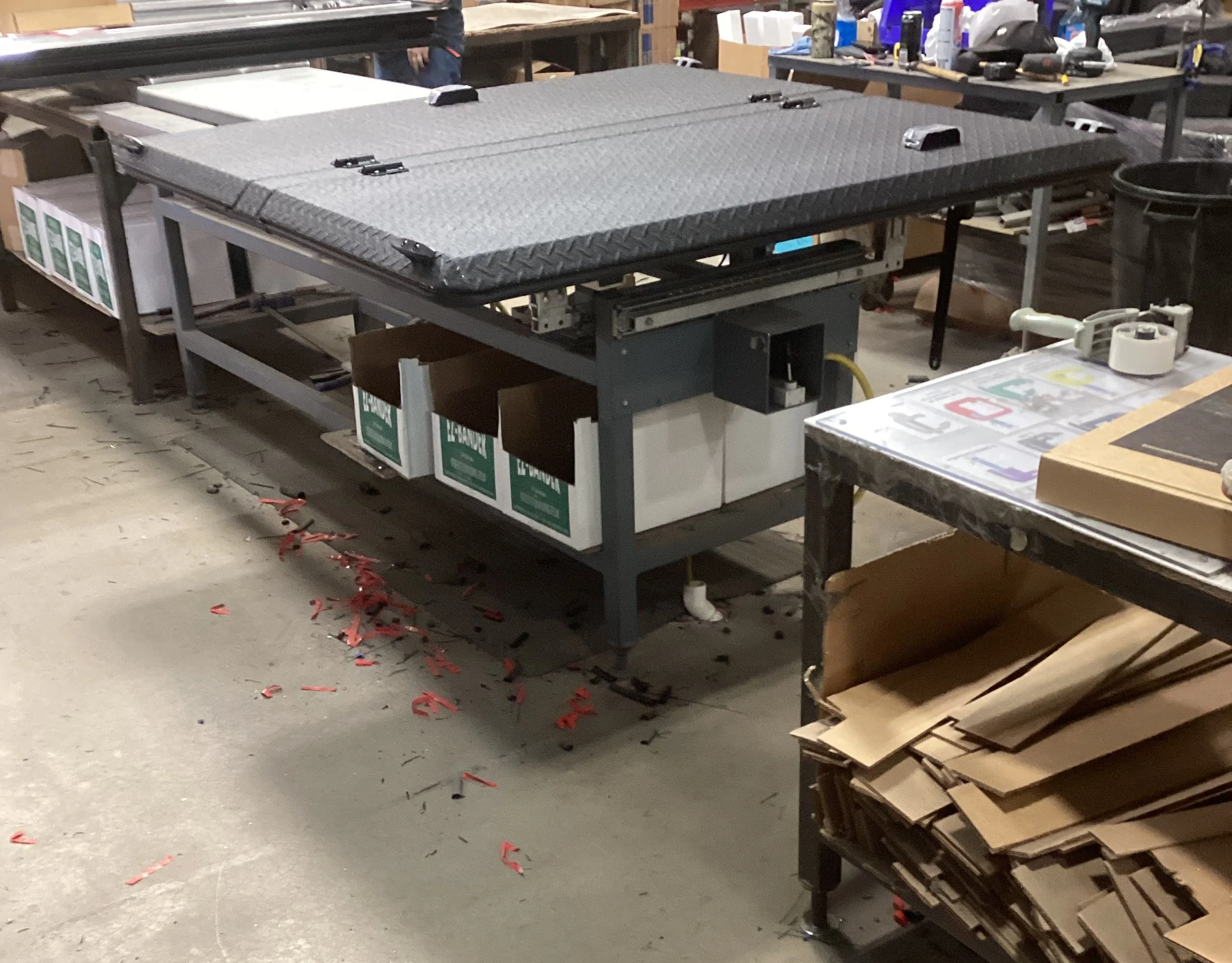 DiamondBack Outlet Covers Table
