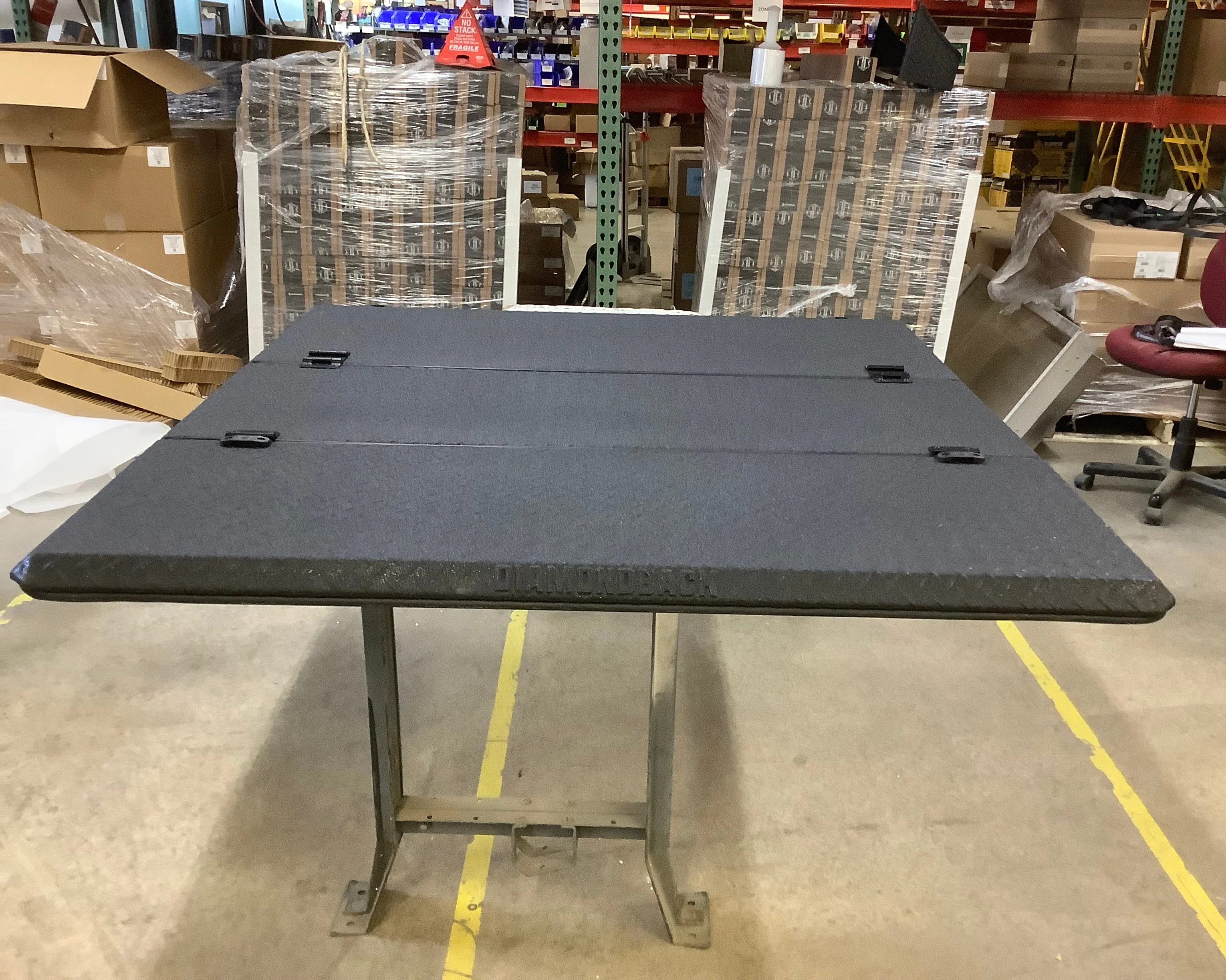 Outlet DiamondBack Switchback