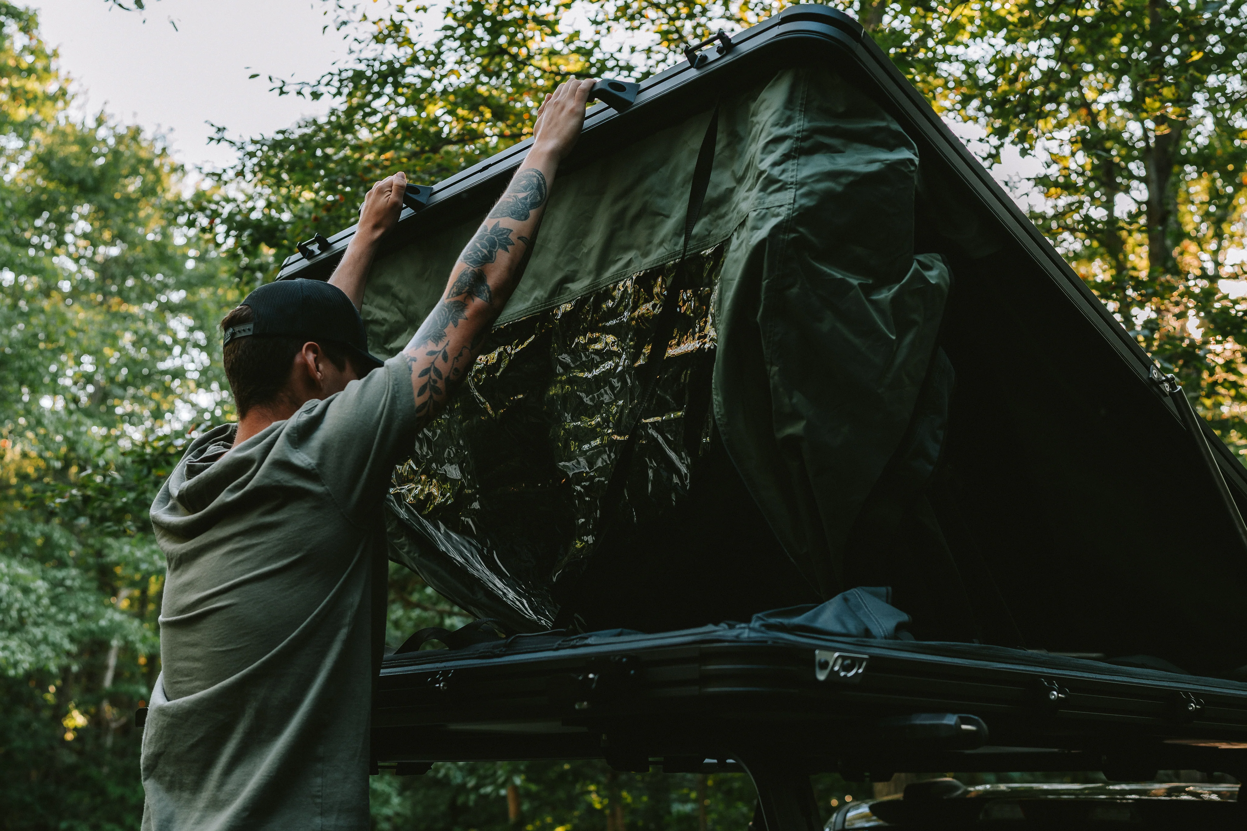 Yakima SkyPeak HD Rooftop Tent - Image 4
